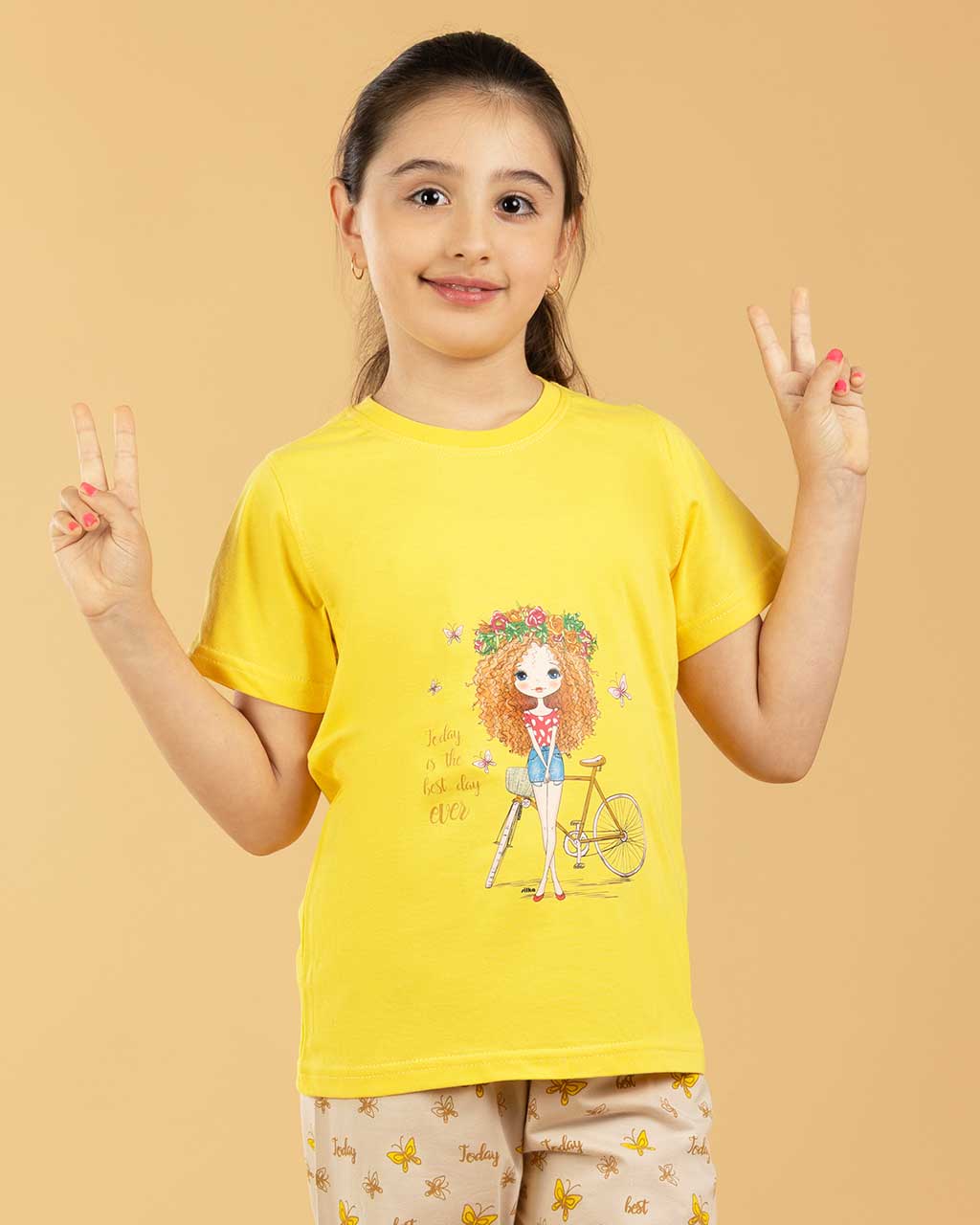 تیشرت نخی دخترانه دوچرخه سوار اوت لت تیشرت نخی دخترانه دوچرخه سوار اوت لت