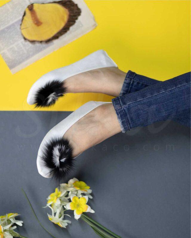 پاپوش زنانه طرح لیزری گلدار سموری